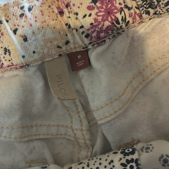 Anthropologie Pilcro Floral Scrunchy Shorts Denim Boho Medium - Picture 8 of 13